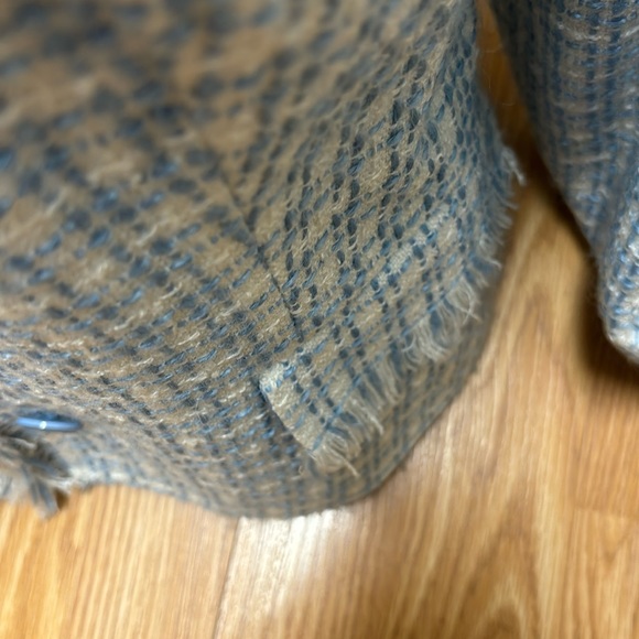 Fashion Instinct Size 6 Light blue and white checkered long sleeve jacket - Picture 3 of 11